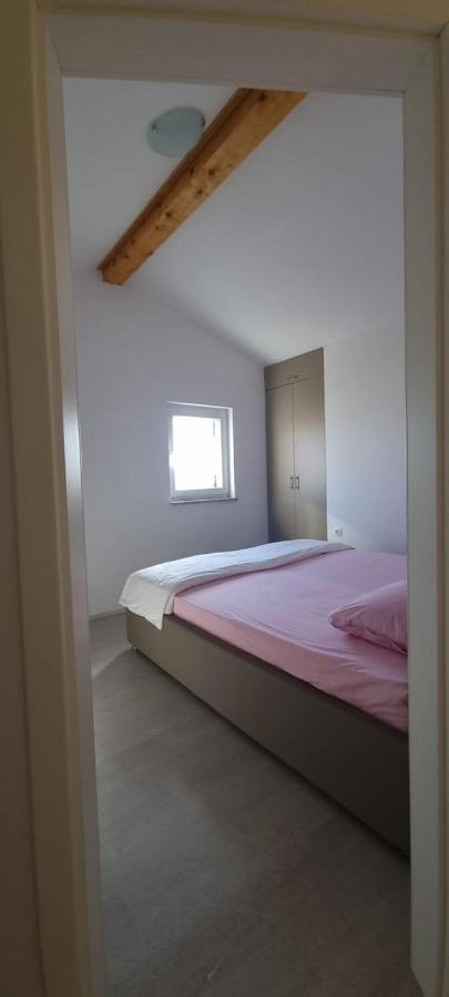 Apartmani Lanterna クルク エクステリア 写真