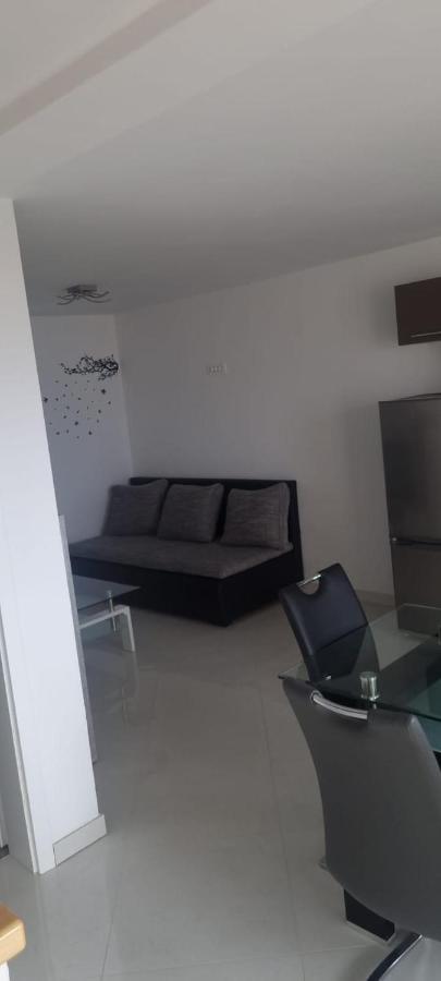 Apartmani Lanterna クルク エクステリア 写真